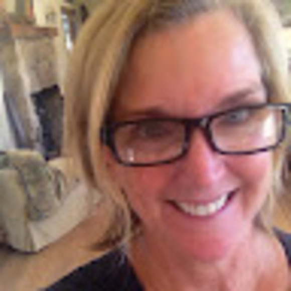 Meet your Posher, Gretchen - Picture 1 of 1